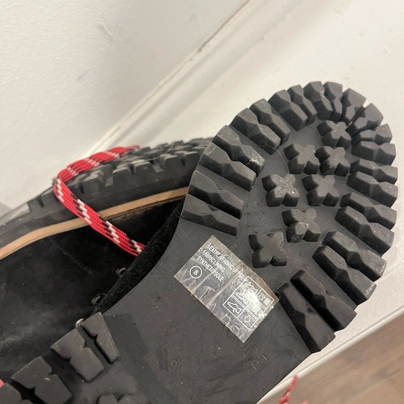 Villa Rouge Boots - Picture 12 of 12